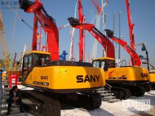 三一SY215C9亮相Bices2009展