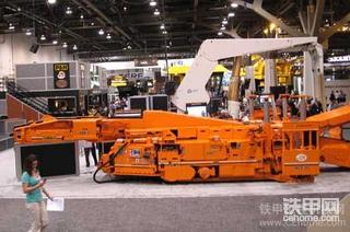 美国展会上的设备图