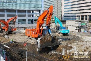 巨手，不会又有人发过吧~！