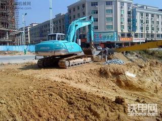 神钢2型挖掘机 kobelco