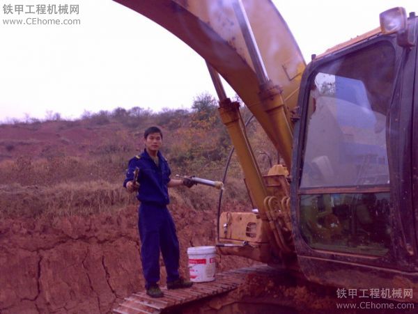 開挖機(jī)的兄弟和我~~~~