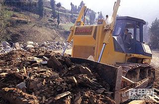 三一被淘汰的推土机