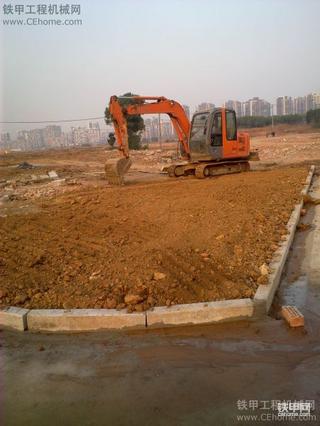 我和我的日立小挖