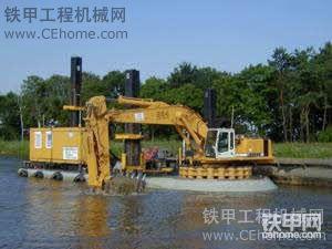 利勃海尔水上挖掘机