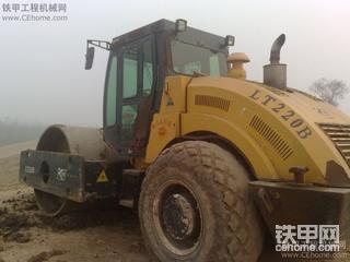 一拖路通压路机