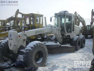 我们停车场之平地机