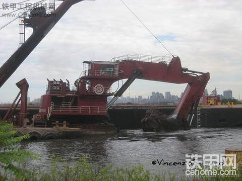 利勃海尔挖泥挖掘机