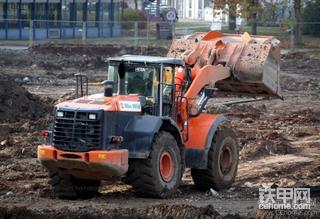 日立装载机~~