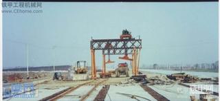 架桥机工作图-来自三维论坛