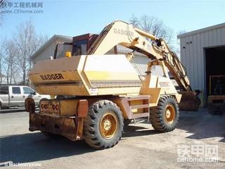 我也来发点奇特的挖掘机~！