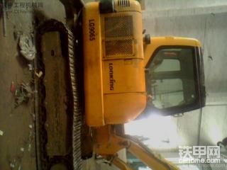 國產(chǎn)龍工65挖掘機(jī)帶班一天！