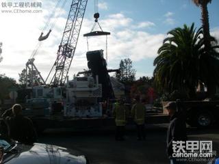 起重机事故—国外的吊车事故图片