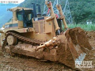 CAT  D10T