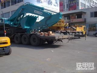 住友，和吊下來的神鋼