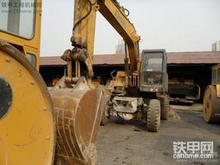 詹阳161-2轮胎挖掘机