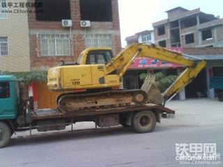 转让PC120-6E连拖车换大图给大家看