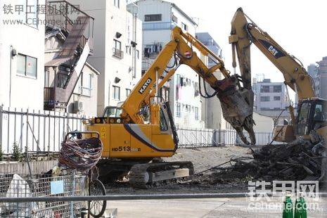 加滕HD513MRIII超短大臂挖掘機
