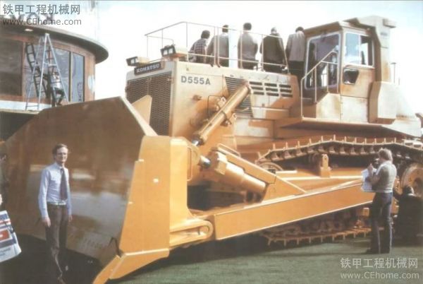 Komatsu D555A