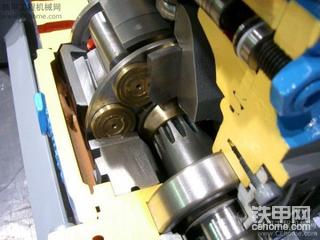 k3v液壓泵實(shí)物剖視圖