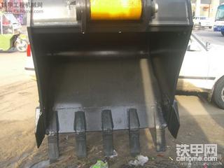 展銷的現代305LC-7