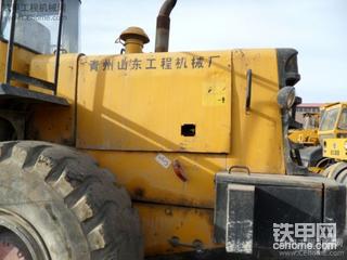 山工ZL40F裝載機(jī)